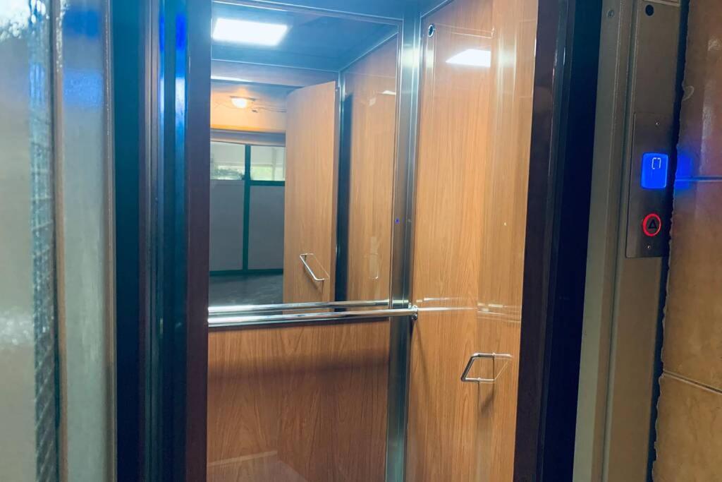 Cozy 2 Rooms Apartment Close To City Center Бухарест Экстерьер фото